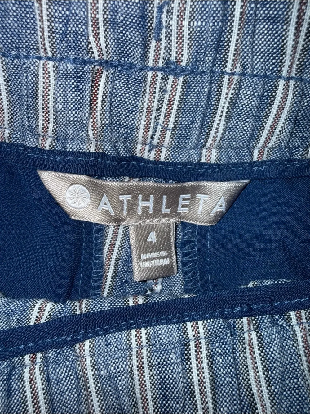 Athleta Linen Striped Pull-On Shorts Blue White Women’s Size 4 Pockets - Picture 8 of 9